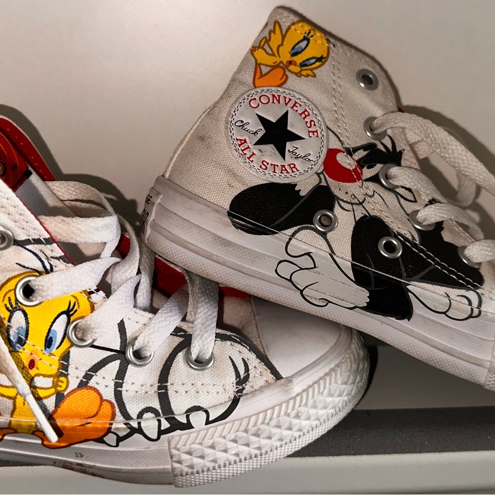 Converse Sylvester tweety kids shoes
